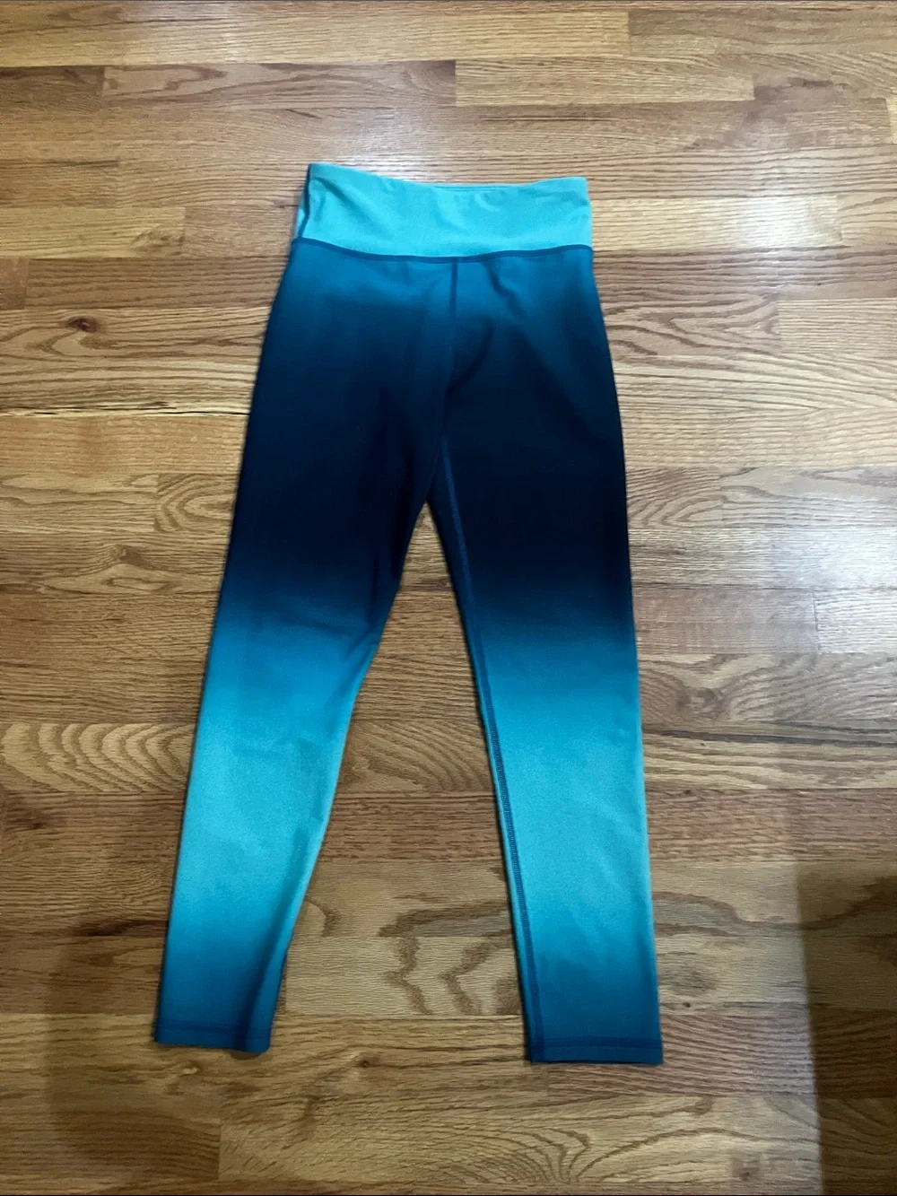 Old Navy Teal-to-Navy Ombre Leggings and Racerback Sports Bra Set Sz 10/12 EUC